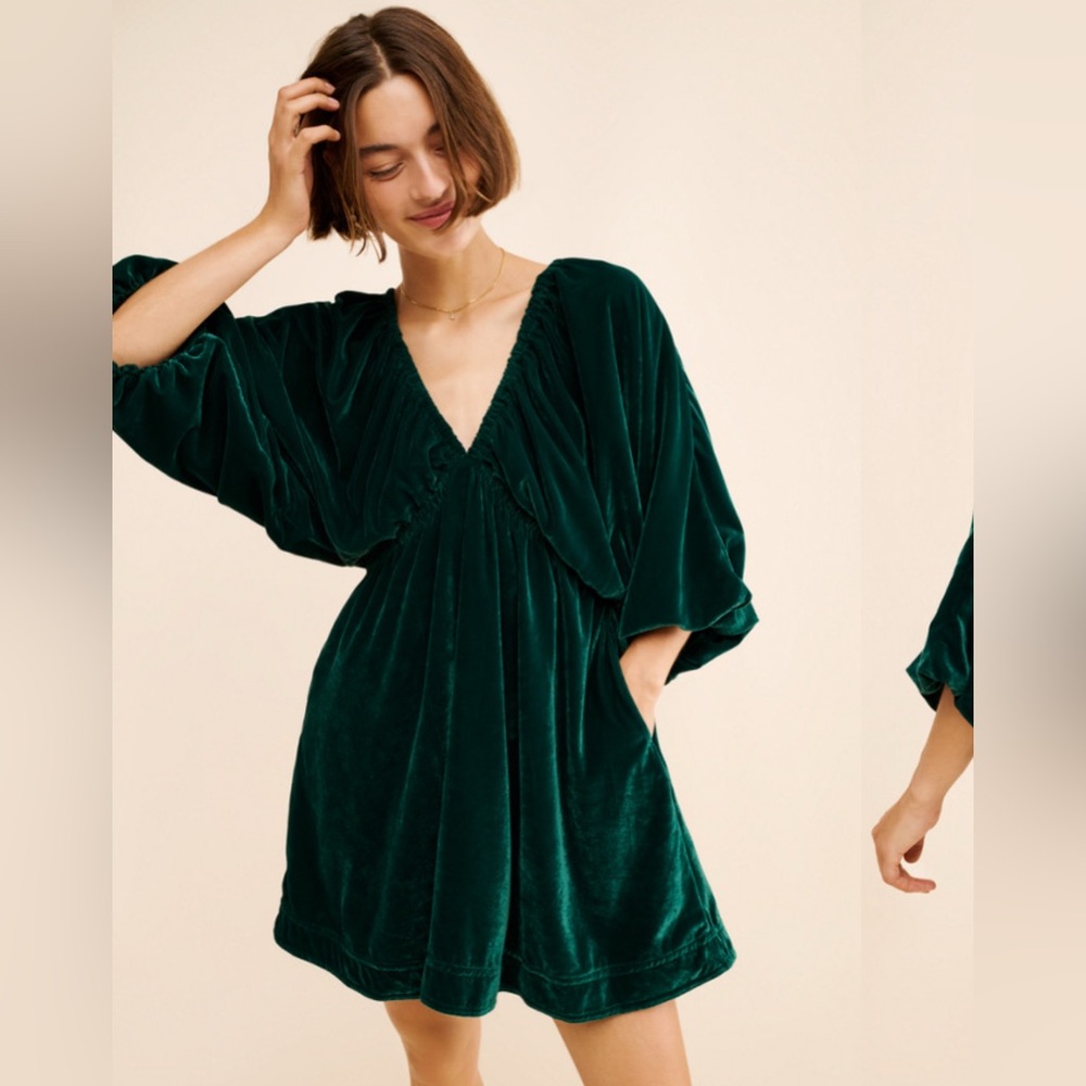 NWT Portia Velvet Mini Dress
